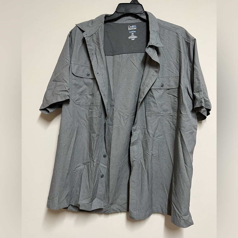 Men’s short sleeve button down shirt